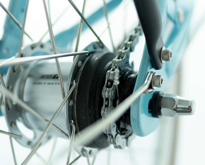 E-Bike Blau Detail Kette