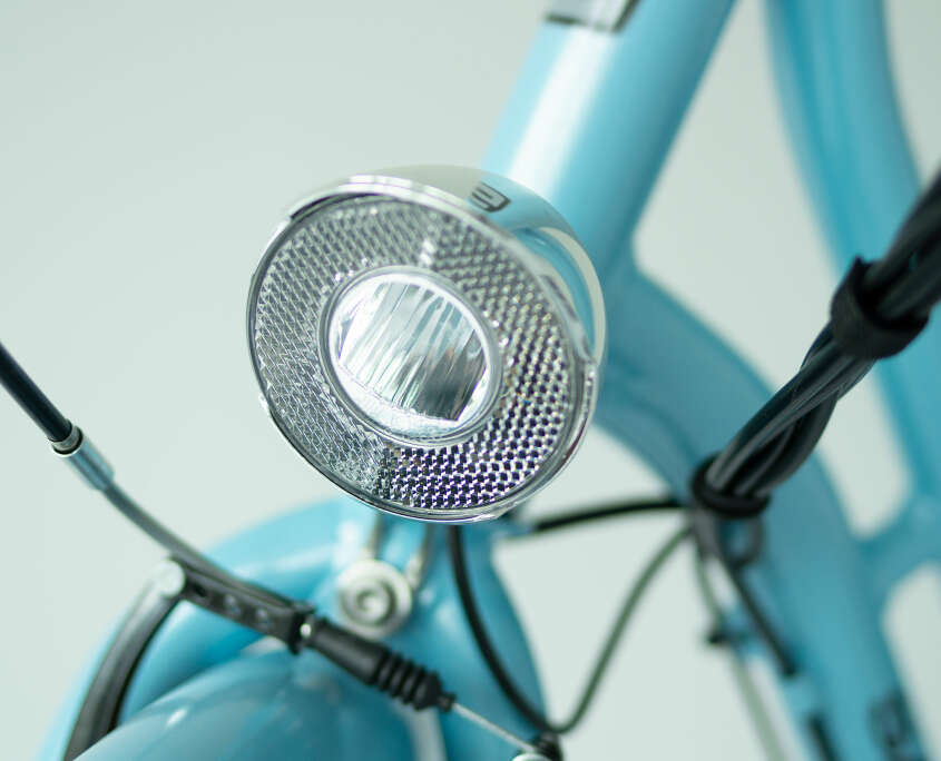 E-Bike Blau Detail Licht